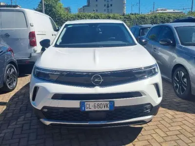 Usata Opel Mokka Elegance 101 CV (74 kW) 2023 Bianco SUV