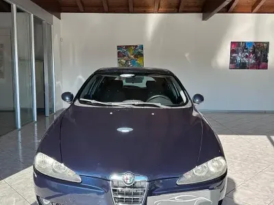 Usata Alfa Romeo 147 120 CV (88 kW) 2008 Blu Utilitaria