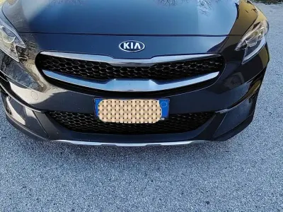 Usata Kia XCeed Style 136 CV (100 kW) 2021 Grigio SUV