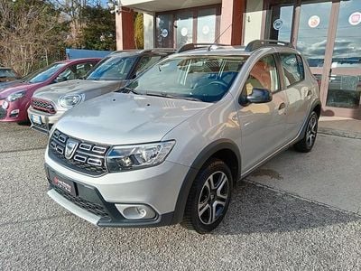 Usata Dacia Sandero Stepway 90 CV (66 kW) 2018 Argento Berlina
