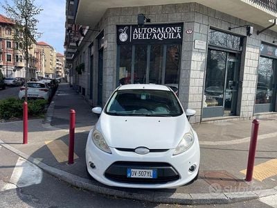 Begagnad Ford Fiesta Titanium 68 HK (50 kW) 2009 Vit Halvkombi