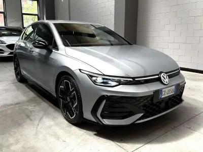 Usata VW Golf VIII R-line Plus 150 CV (110 kW) 2024 Other