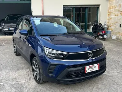 Usata Opel Crossland Edition 110 CV (80 kW) 2021 Bluazzurro SUV