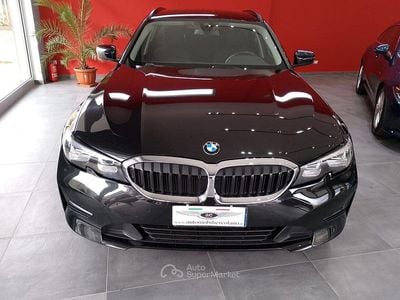 Usata BMW 318 Advantage 150 CV (110 kW) 2020 Nero Station wagon