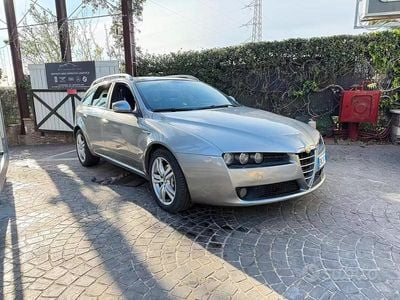 Usata Alfa Romeo 159 Distinctive 136 CV (100 kW) 2012 Grigio Station wagon