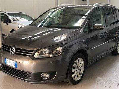 usata VW Touran 2.0 TDI 140 CV DSG Highline