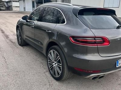 Porsche Macan S