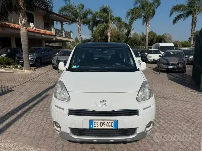 Usata Peugeot Partner Tepee Active 92 CV (67 kW) 2013 Bianco Monovolume