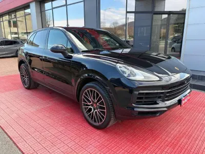 Usata Porsche Cayenne 340 CV (250 kW) 2018 Blu/azzurro SUV