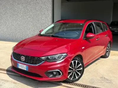 Usata Fiat Tipo Lounge 120 CV (88 kW) 2017 Rosso Station wagon