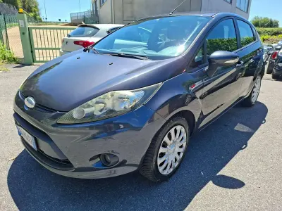 Usata Ford Fiesta 95 CV (69 kW) 2010 Other Berlina