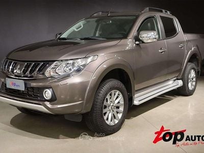 Usata Mitsubishi L200 181 CV (133 kW) 2017 Marrone Pick-up