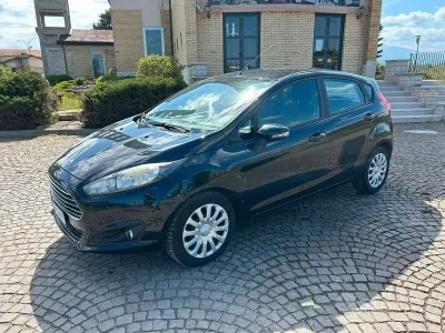 Gebraucht Ford Fiesta Titanium 75 PS (55 kW) 2016 Schwarz Kleinwagen
