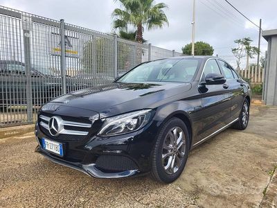 Usata Mercedes C220 194 CV (142 kW) 2018 Nero Berlina
