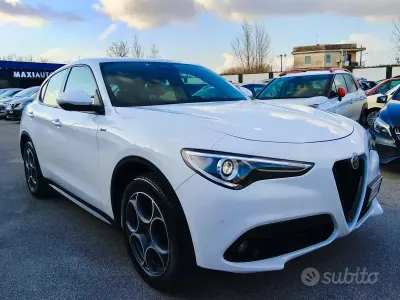 Usata Alfa Romeo Stelvio Sprint 190 CV (139 kW) 2022 Bianco SUV