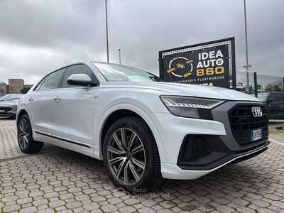 Usata Audi Q8 S-Line 286 CV (210 kW) 2021 Bianco SUV