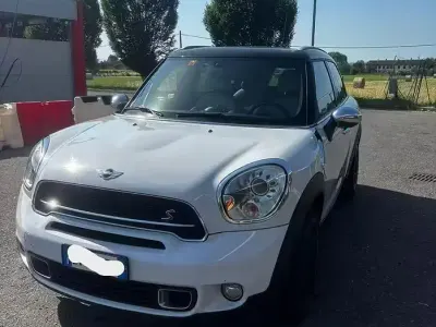 Usata Mini Countryman 143 CV (105 kW) 2015 Bianco SUV