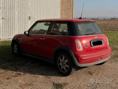 Usata Mini One D Seven 88 CV (64 kW) 2006 Rosso Utilitaria