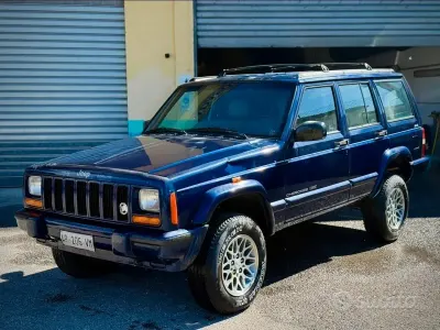 Occasion Jeep Cherokee Sport 116 ch (85 kW) 1997 Bleue SUV