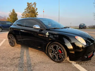 Usata Alfa Romeo MiTo 78 CV (57 kW) 2009 Nero Utilitaria
