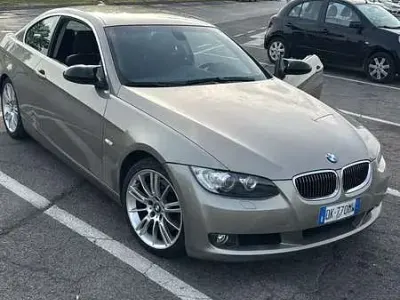 Usata BMW 325 192 CV (141 kW) 2007 Coupé