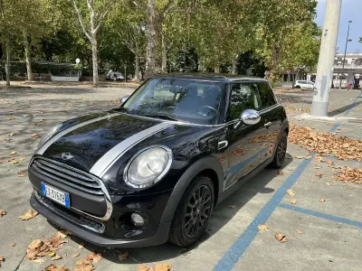 Usata Mini ONE 102 CV (75 kW) 2015 Nero Utilitaria