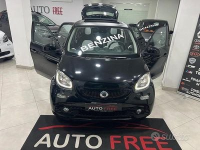 Usata Smart ForFour Passion 71 CV (52 kW) 2015 Nero Utilitaria