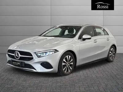 Usata Mercedes A180 Advanced 116 CV (85 kW) 2025 Argento hightech Berlina
