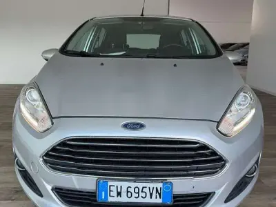 Usata Ford Fiesta 80 CV (58 kW) 2015 Utilitaria