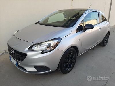 Usata Opel Corsa 90 CV (66 kW) 2016 Grigio Coupé