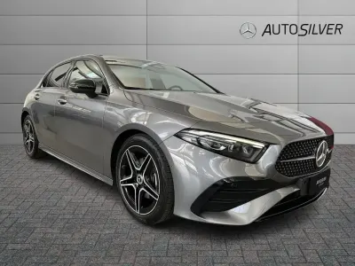 Usata Mercedes A200 AMG Line Premium Plus 150 CV (110 kW) 2024 Grigio montagna / metallizzato Berlina
