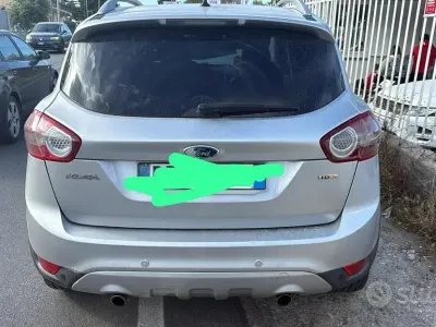 Usata Ford Kuga 136 CV (100 kW) 2008 Grigio SUV