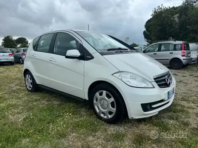 Usata Mercedes A160 82 CV (60 kW) 2011 Bianco Berlina