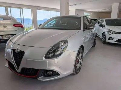Usata Alfa Romeo Giulietta Veloce 241 CV (177 kW) 2016 Argento Utilitaria