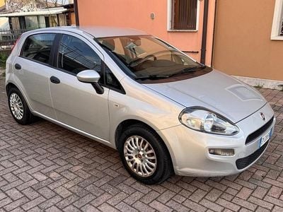 Usata Fiat Punto 69 CV (50 kW) 2014 Argento Utilitaria