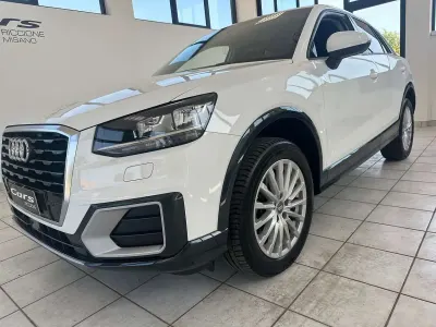 Usata Audi Q2 Design 116 CV (85 kW) 2018 Bianco SUV
