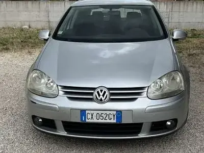 Usata VW Golf IV Sportline 140 CV (102 kW) 2005 Grigio Berlina