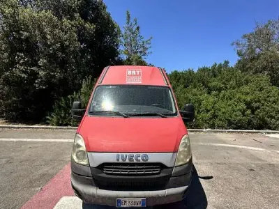 Usata Iveco Daily 177 CV (130 kW) 2013 Utilitaria