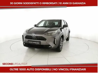Usata Toyota Yaris Trend 116 CV (85 kW) 2022 Grigio Utilitaria