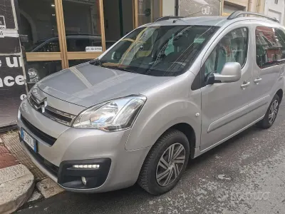 Occasion Citroën Berlingo 100 ch (73 kW) 2016 Gris Monospace
