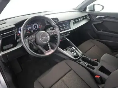 Usata Audi A3 Business 116 CV (85 kW) 2022 Argento Berlina