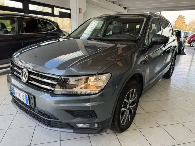Usata VW Tiguan Allspace 150 CV (110 kW) 2021 Grigio SUV