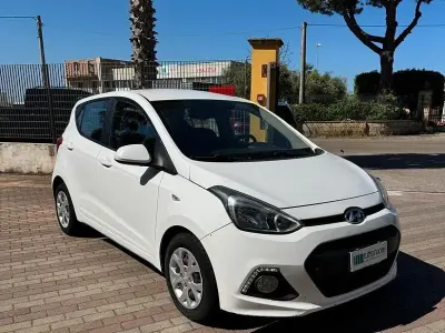 Begagnad Hyundai i10 Edition 68 HK (50 kW) 2014 Vit Halvkombi