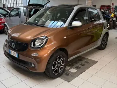Usata Smart ForFour Prime 71 CV (52 kW) 2015 Bronzo Utilitaria