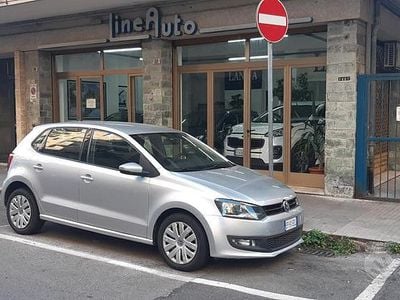Grigio Usata 2014 VW Polo Comfortline Berlina | 6500 € (Buon prezzo)