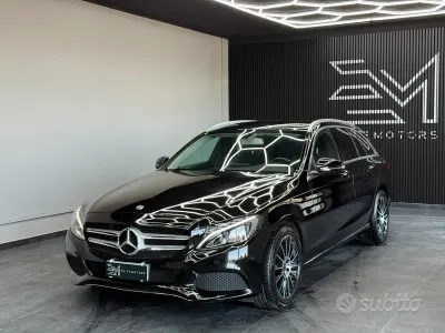 Usata Mercedes C200 160 CV (117 kW) 2019 Nero Station wagon