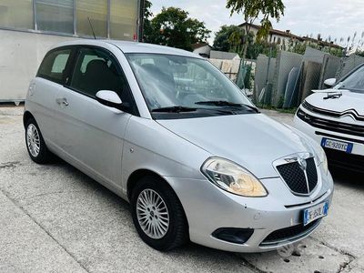 Usata Lancia Ypsilon 60 CV (44 kW) 2008 Grigio Utilitaria