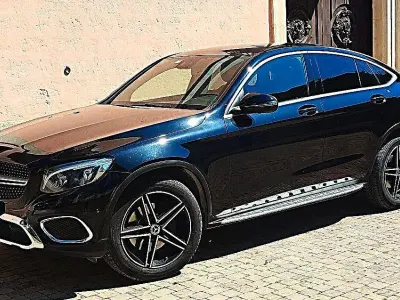 Usata Mercedes GLC250 211 CV (155 kW) 2019 Nero SUV