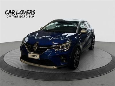 Usata Renault Captur Techno 145 CV (106 kW) 2023 Blu scuro SUV