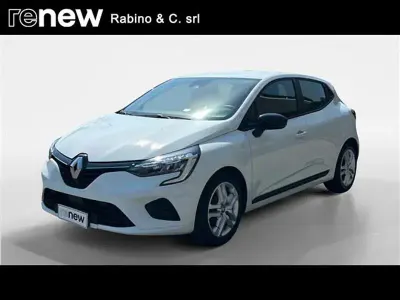 Usata Renault Clio Equilibre 145 CV (106 kW) 2023 Bianco Utilitaria